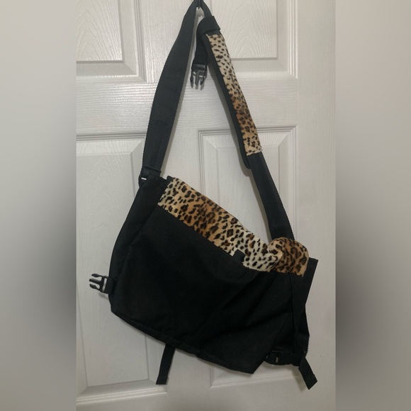 DaKine leopard print messenger bag - Picture 2 of 2